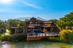 Luxury 5 Bedroom Villa Close to Beach SRS
